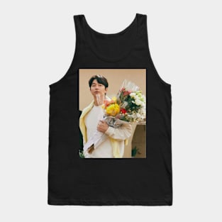 Gong Yoo - V37 Tank Top